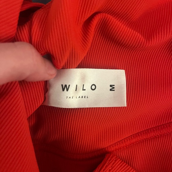 WILO Red Women's Scoop Neck Crop Tank Top - Picture 5 of 5